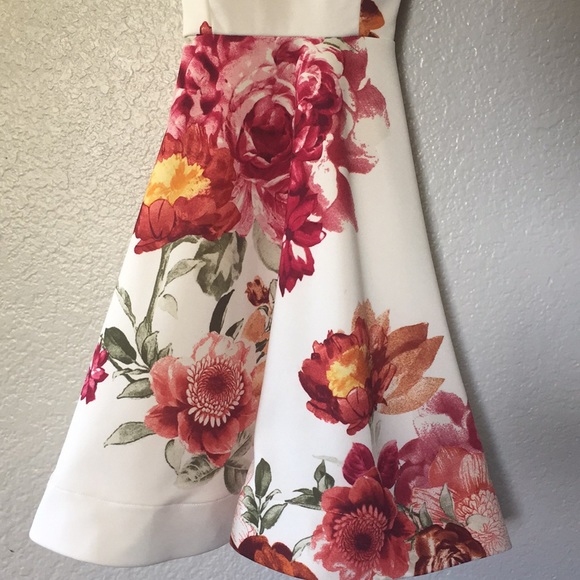 Floral summer dress - Picture 2 of 6